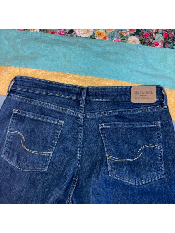Levi's Signature Mid-Rise Straight Jeans Waist 31 x L28 Classic Denim Blue - Image 5