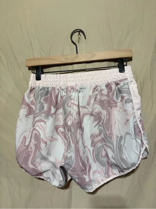 Nike shorts - Image 3
