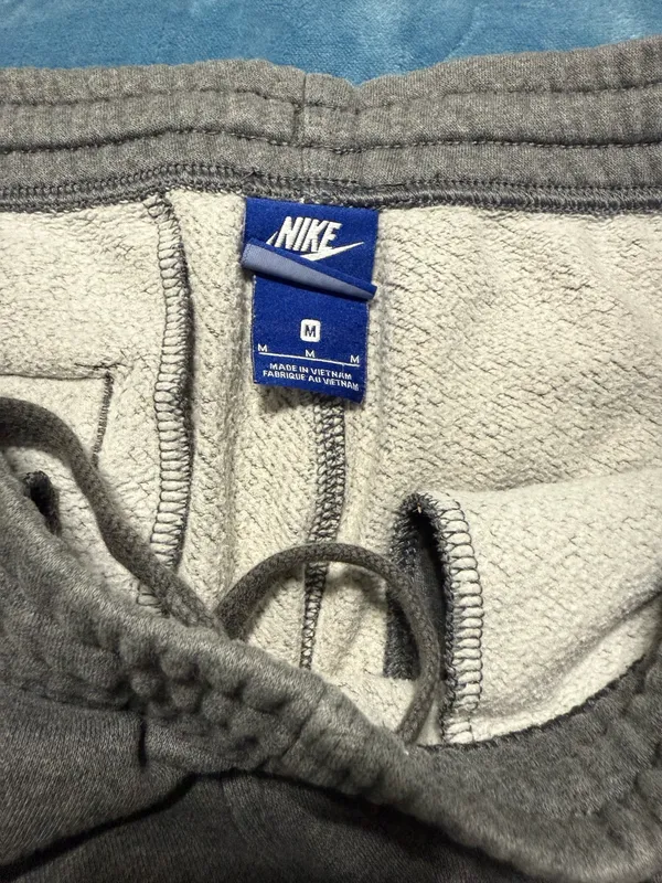 NIKE Men’s Dark Grey Joggers - Image 3