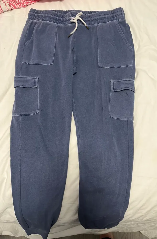 Old Navy Jogger Cargo Sweatpants - Image 2