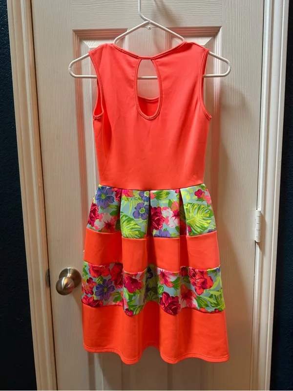Nation Grace Coral Sleeveless Floral Panel Dress size s - Image 2