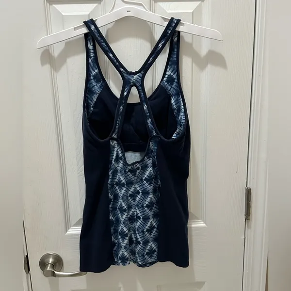 PATAGONIA razor back tank top with Bra size Small blue organic cotton - Image 11