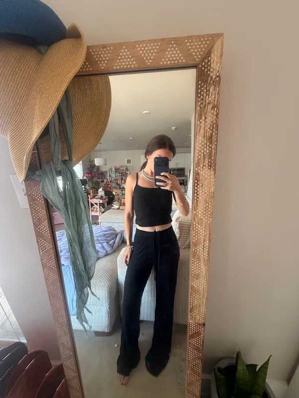 SKIMS Sweatpants - Image 4