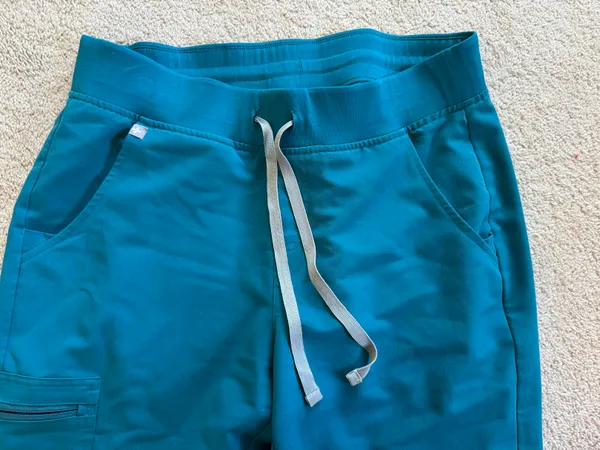 FIGS Jogger Scrub Pants - Image 2