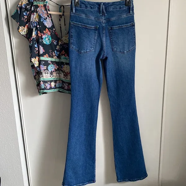 Anthropologie Good American Good Curve Straight High-Rise Denim Jean Medium Blue Wash Stretch - Image 5