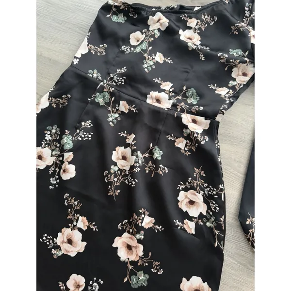Abercrombie & Fitch Women's One Shoulder Black Satin Floral Mini Dress Size XS - Image 7