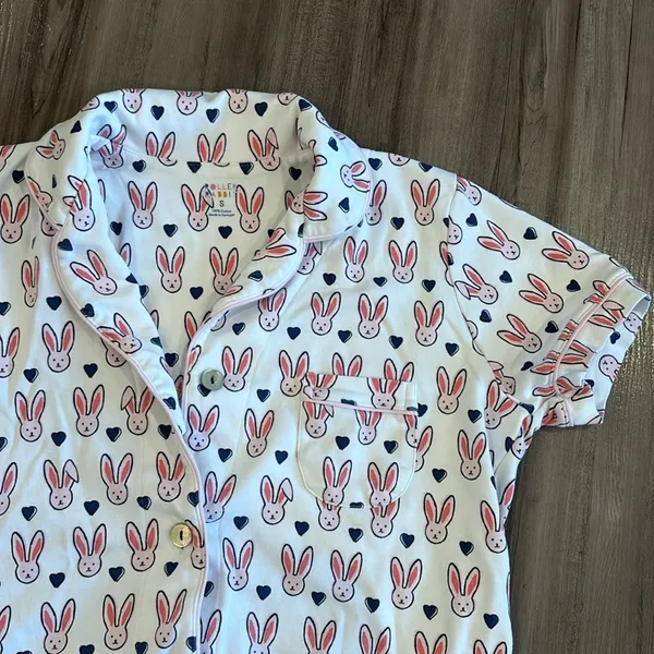 Roller Rabbit RARE Love Bunnies Pajama Top - Image 2