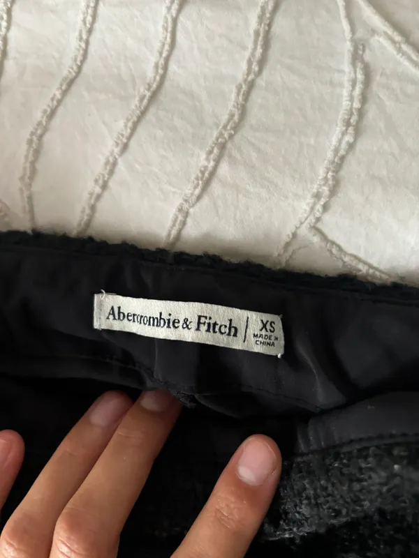 Black Skirt - Image 3