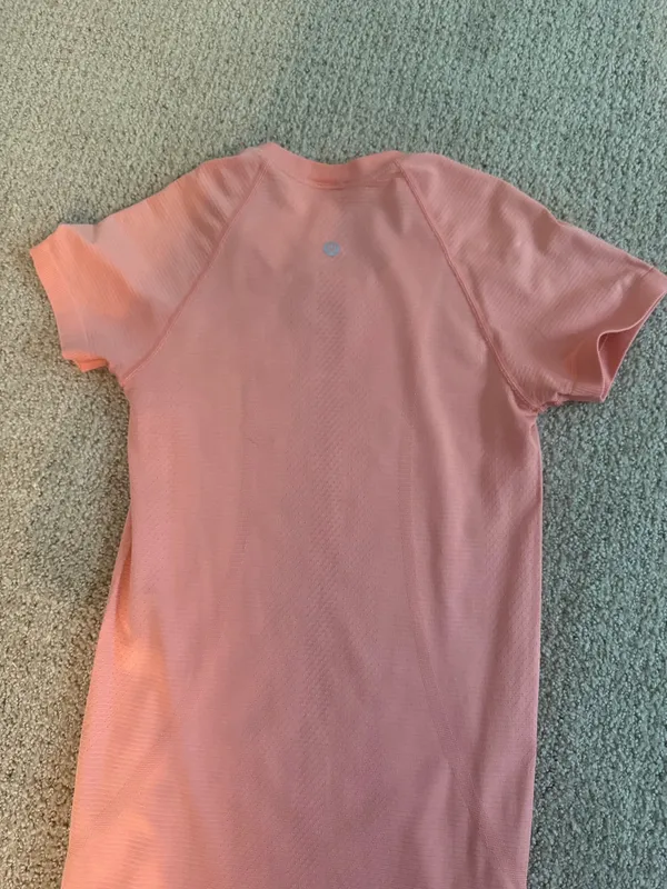 Lululemon Swiftly Tech Short Sleeve - Image 4