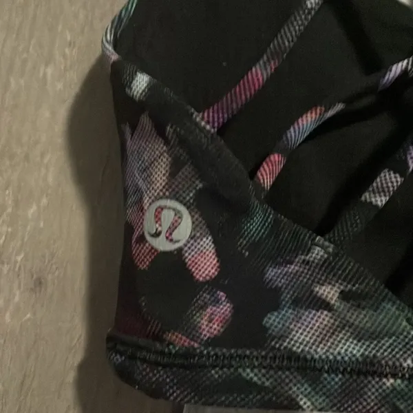 Lululemon Free to be Wild Activate Floral Multi Bra - Image 5