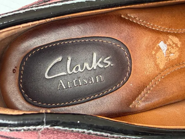 Clarks Burgundy Suede Pumps Women’s Mid Heel Classic Comfort Dress Shoes - Image 3