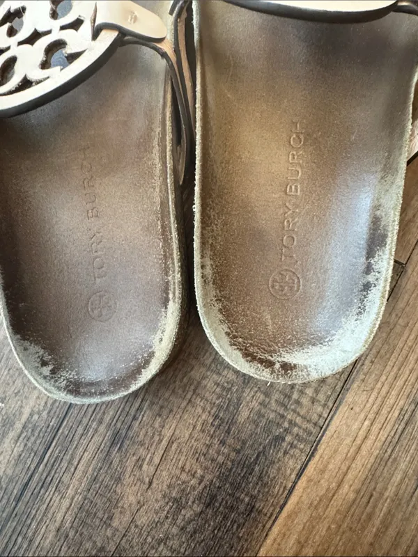Tory Burch Pale Pink Leather Logo Thong Sandals - Image 5