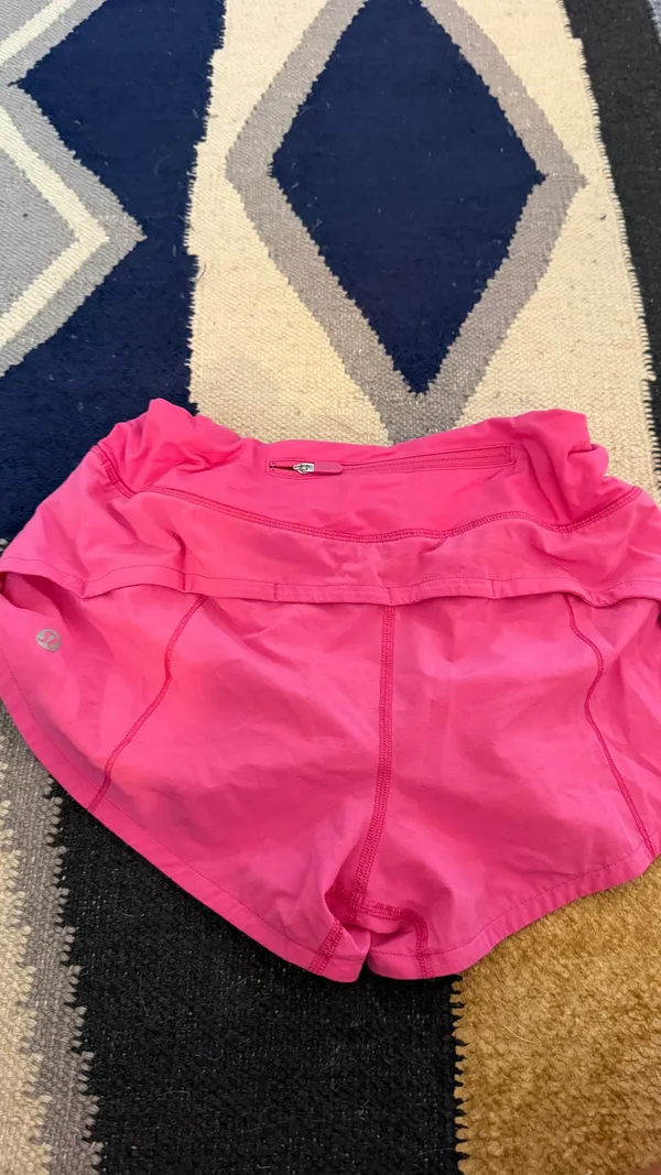 Lululemon Shorts 2.5" Speed Up - Image 3