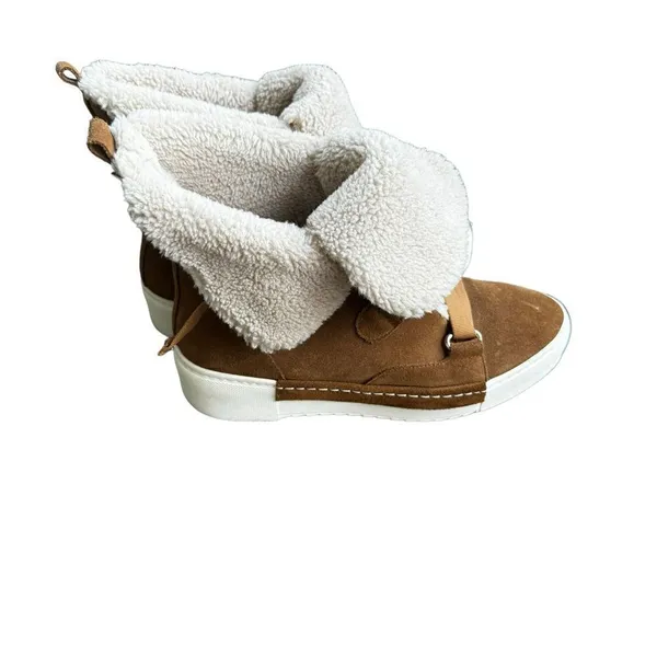 CECELIA NEW YORK Julie Wedge Sneaker Boots in honey 7.5 - Image 3