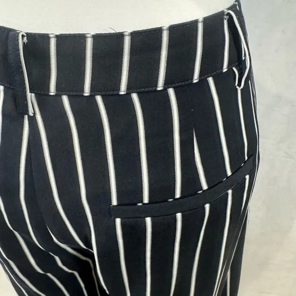 Navy gray and white pinstripe pleated palazzo wide leg trouser pants size large - Image 7