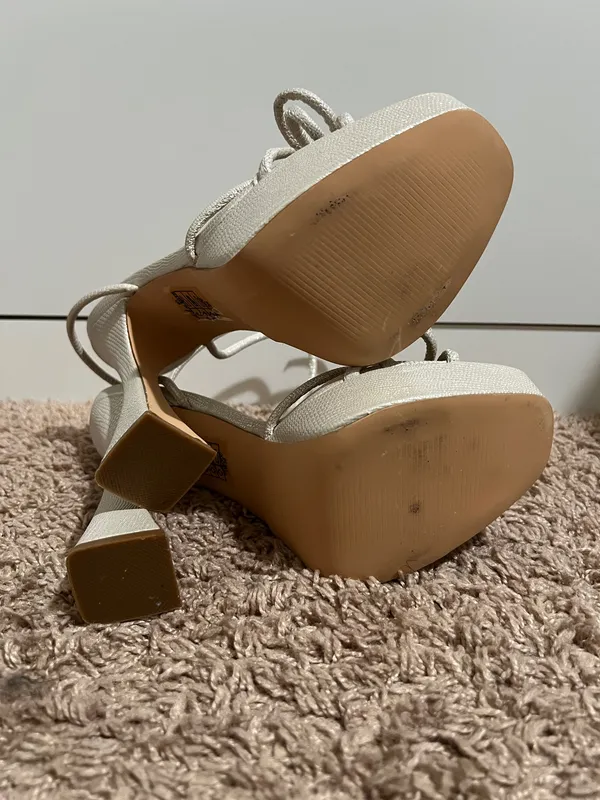 So Me Heels Tan Size 7 - Image 3