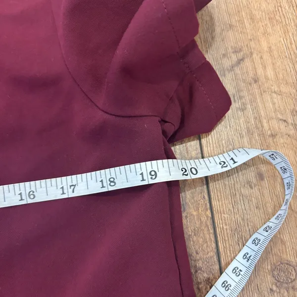 Figs Top Womens Size M Burgundy Red Technical Collection Casma Scrub Top FW1100 - Image 6