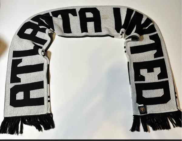 Adidas Atlanta untied scarf - Image 3