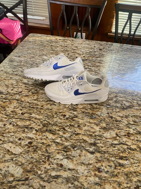 Nike Air Max 90 Sneakers size 7 - Image 3