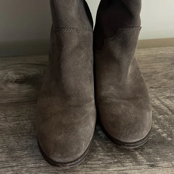 Frye & Co Tania Suede Riding Boots Pull On Brown Taupe Women’s Size 8 - Image 4