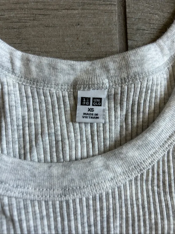 Uniqlo Ribbed Tank Top in Light gray - Image 2