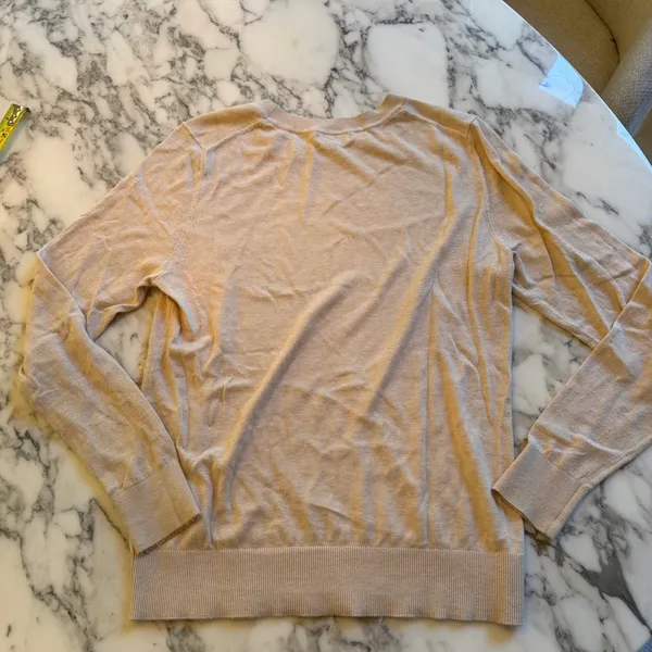 EUC QUINCE Lightweight Cotton Cashmere Crew Sweater - small hole customer return - Image 3