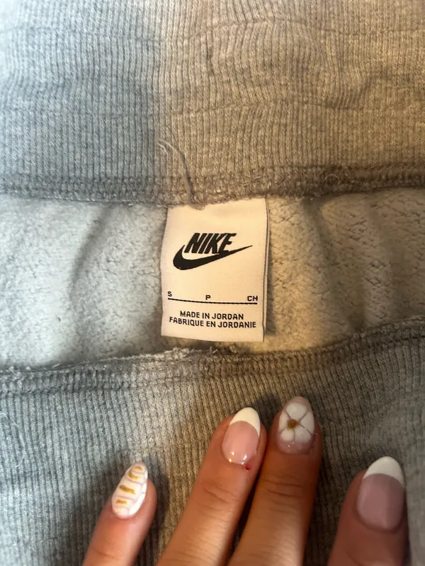 Grey Nike Sweatpants - Image 3