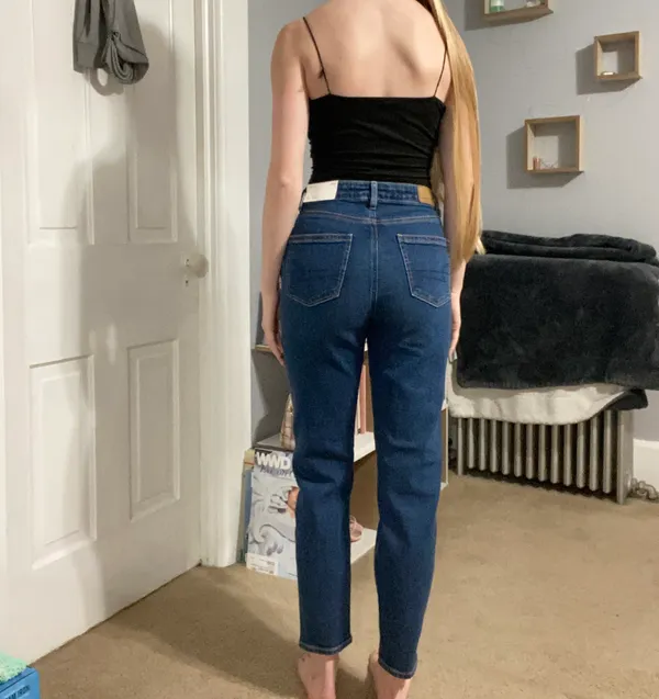 American Eagle Outfitters Mom Jean - Image 2