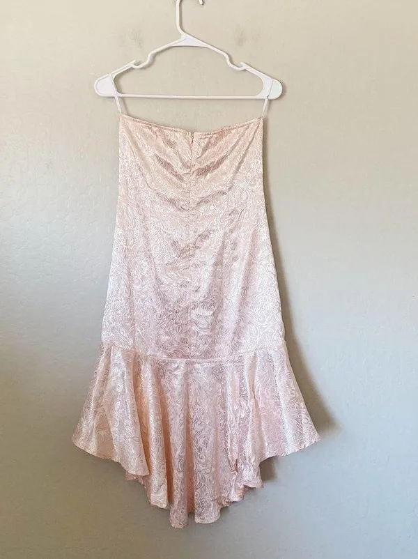 NWT Lulu’s True Romance Light Pink Floral Satin Jacquard Strapless Dress - Image 5