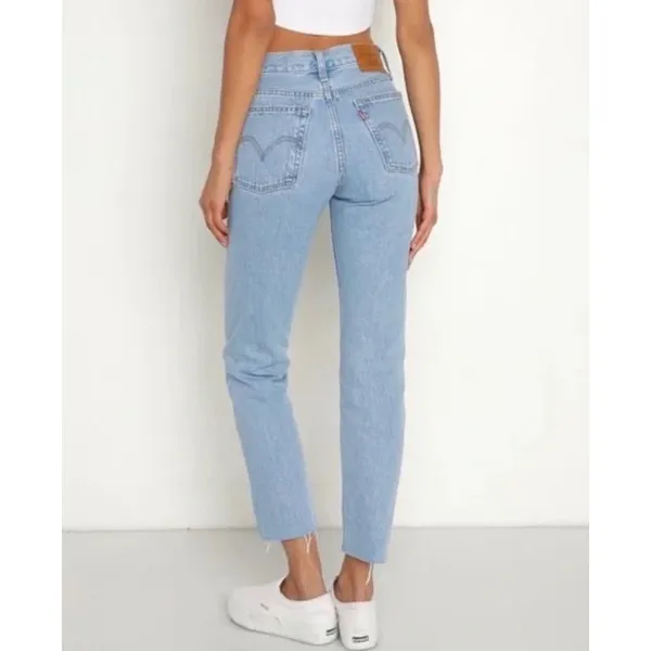 Levi's Wedgie Straight Jeans Women's 26 Light Wash Raw Hem High Rise Denim‎ - Image 2