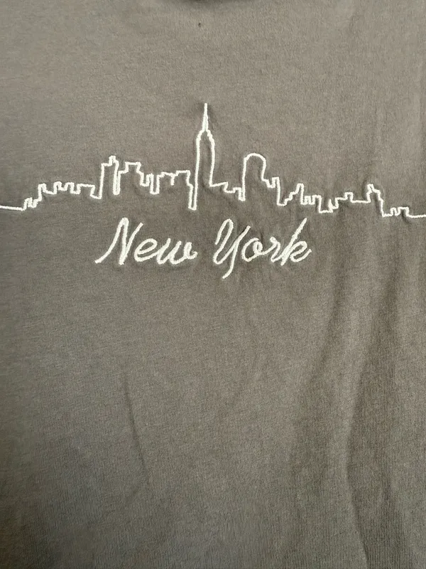 Forever 21 Embroidered New York top - Image 3