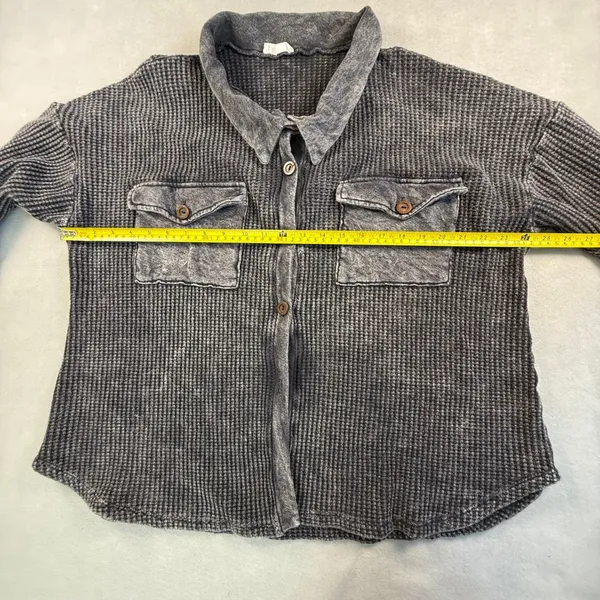 Bucketlist Womens Acid Wash Waffle Knit Shacket Button Down Shirt Gray Thermal - Image 4