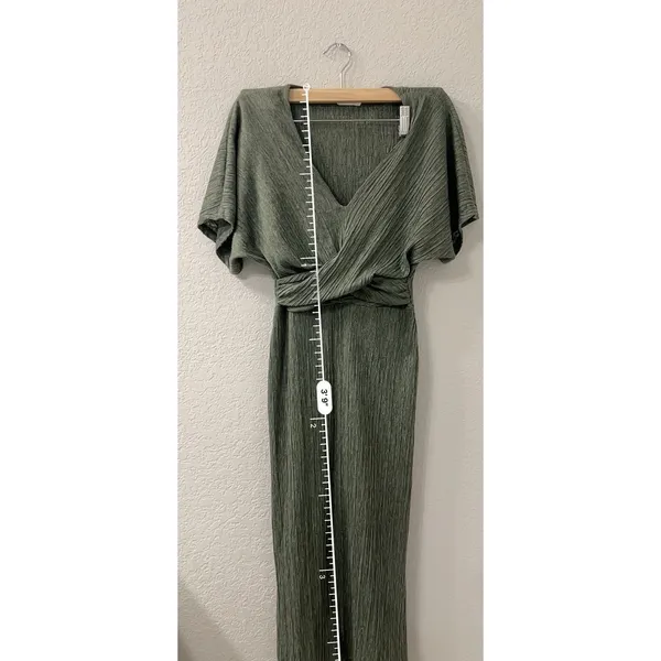 All In Favor Nwt Olive‎ Plisse Textured Dress Size S - Image 5