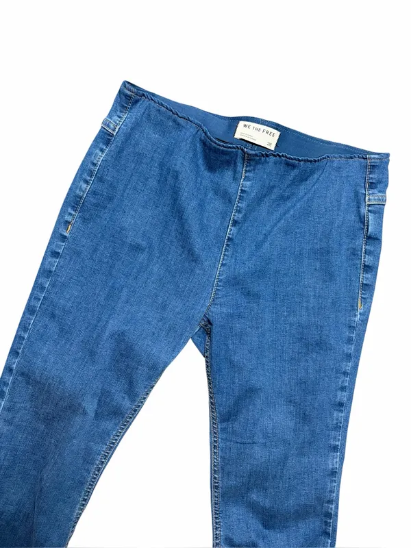 Free People We The Free Penny Pull-On Flare Jeans Size 28 - Image 2