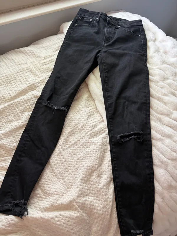AE Black Super Hi-Rise Jeans - Image 3