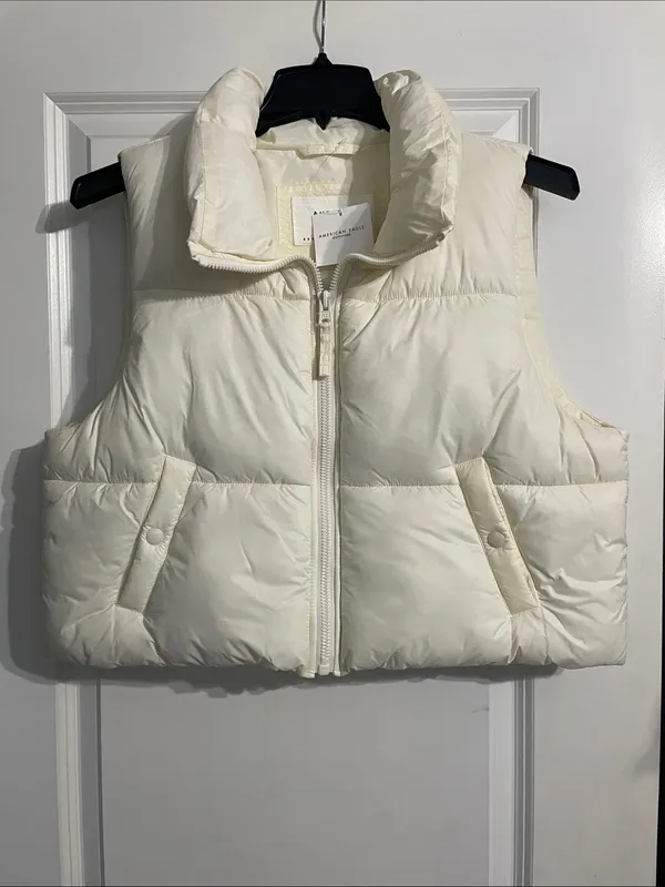 NEW! Cropped American Eagle Cream Puffer Vest Size XL NWT - Image 5
