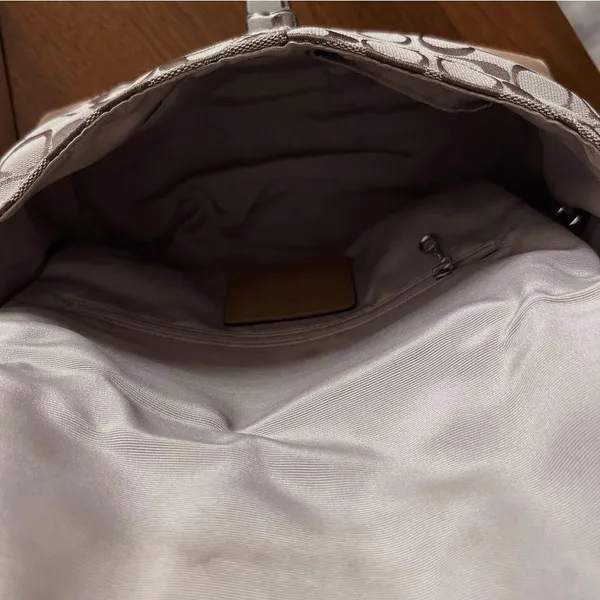 Y2k Restored Coach Hampton Signiature Tan Shoulder Bag - Image 13