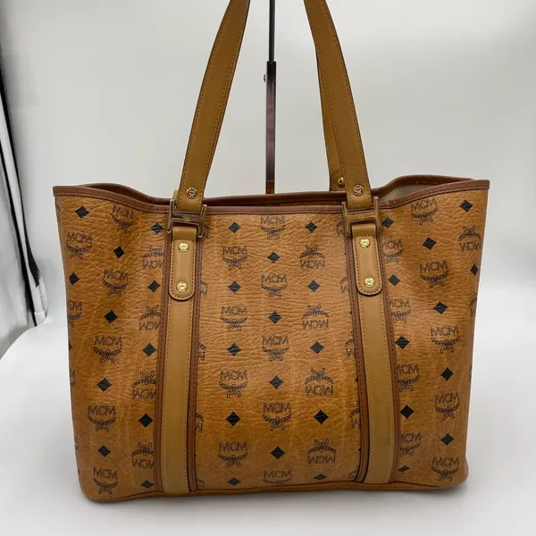 MCM VISETOS SHOPPER COGNAC MEDIUM - Image 3