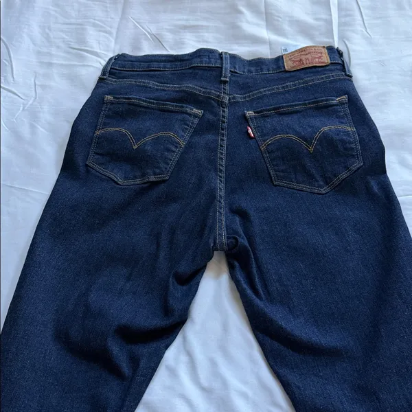 Levi's Women's Dark Indigo Skinny Jeans - Image 3