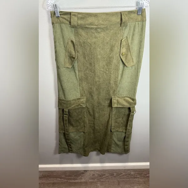 Cider Faux Leather High Waisted‎ Solid Belted Cargo Maxi Skirt Green Size Medium - Image 2