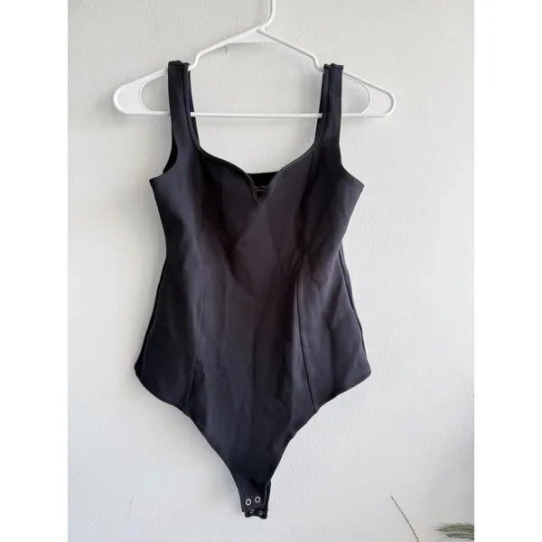 Abercrombie & Fitch Soft A&F Collection Black Sweetheart V-Notch Bodysuit‎ Small - Image 2
