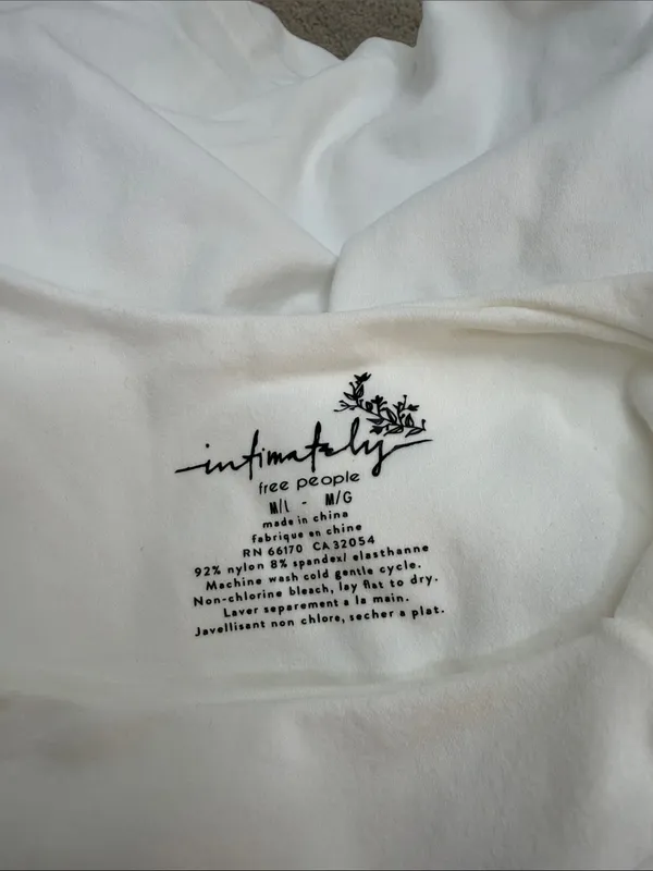Free People Intimately White Stretchy Racerback Cropped Tank Top Size M/L - Image 3