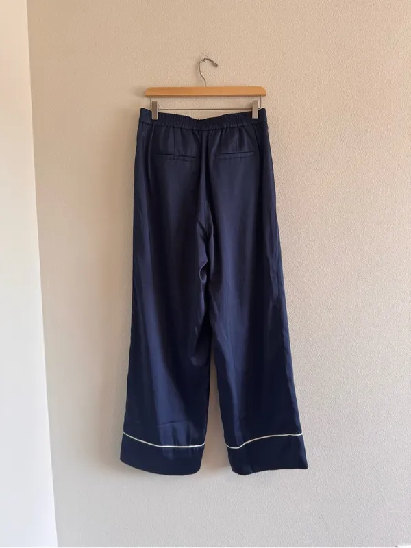 NWT J. Crew Navy Wide-Leg Satin Pants with Cream Trim - Image 3