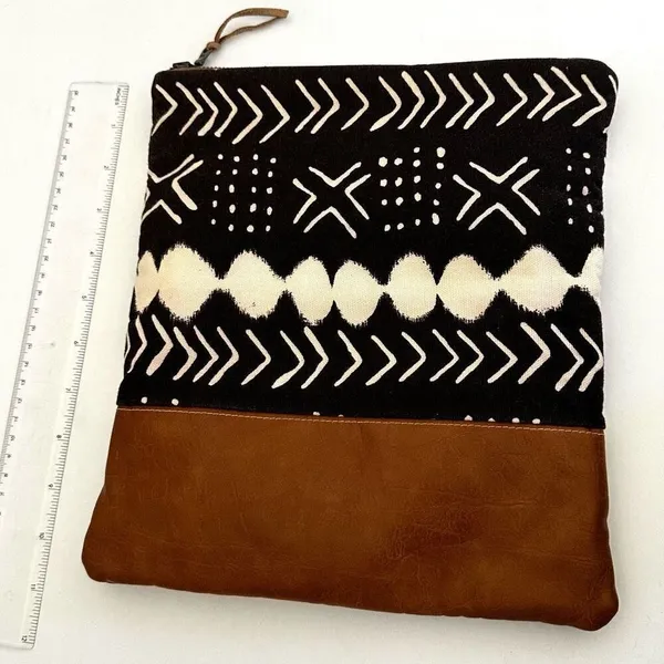 Maddie Kay faux leather and cloth fold over clutch - Image 3