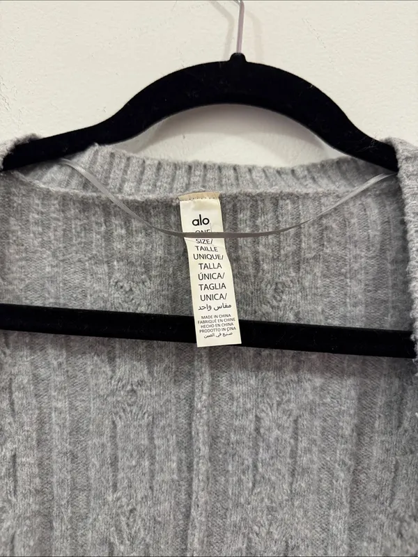 ALO Yoga Cable Knit Shawl - Image 3