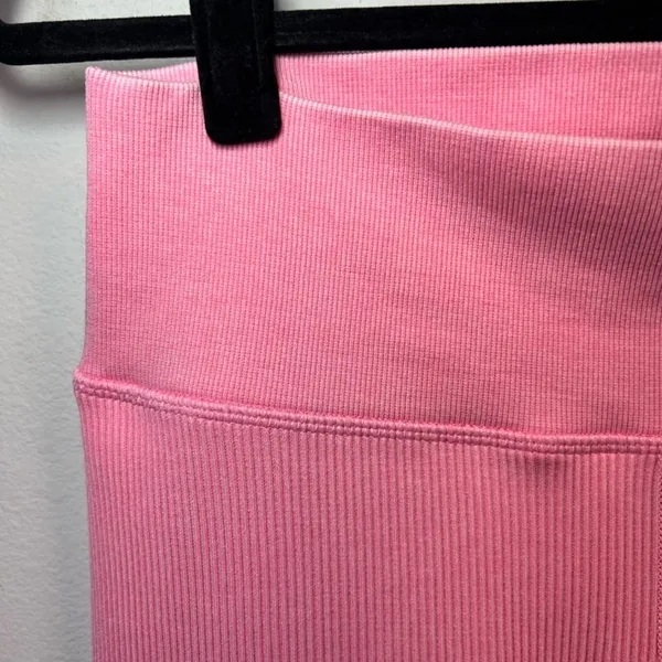 Offline by Aerie Main Squeeze High Waisted 7/8 Leggings Pink Textured Stretch XL - Image 9