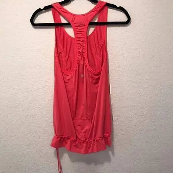 *30off3*‎ NWOT. Lululemon workout coral top - Image 7