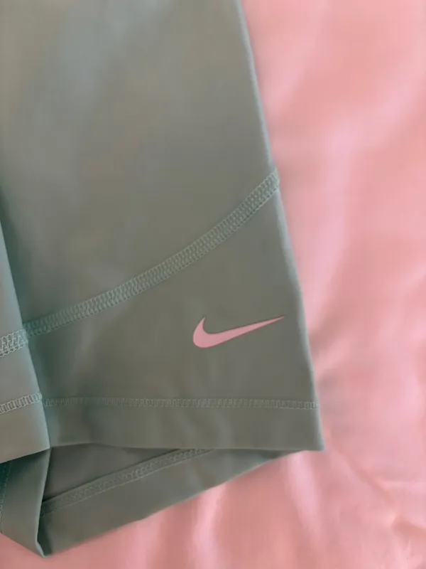 Nike pros  - Image 2