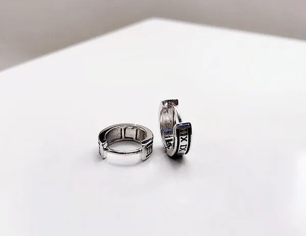 Small Silver Hoop Earrings for Men Women Streetwear Unisex Style - Image 2