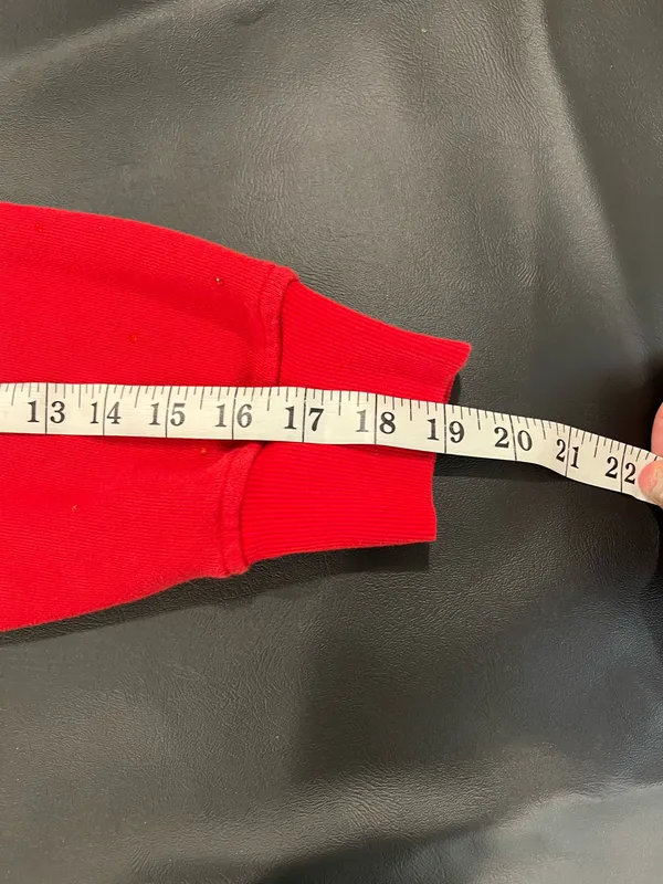 Victoria's Secret red crewneck sweatshirt with small white speckles, size S - Image 3
